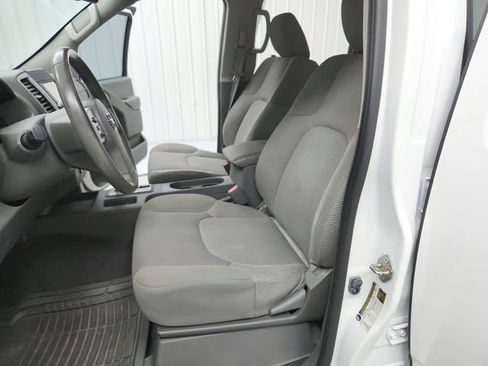 Used 2019 Nissan Frontier SV w/ Value Truck Package RWD image 19