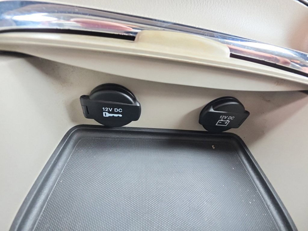 Used 2014 Dodge Grand Caravan SXT w/ Rear Park Assist Package FWD image 23
