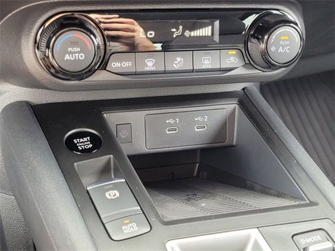 New 2026 Nissan Kicks SV image 15