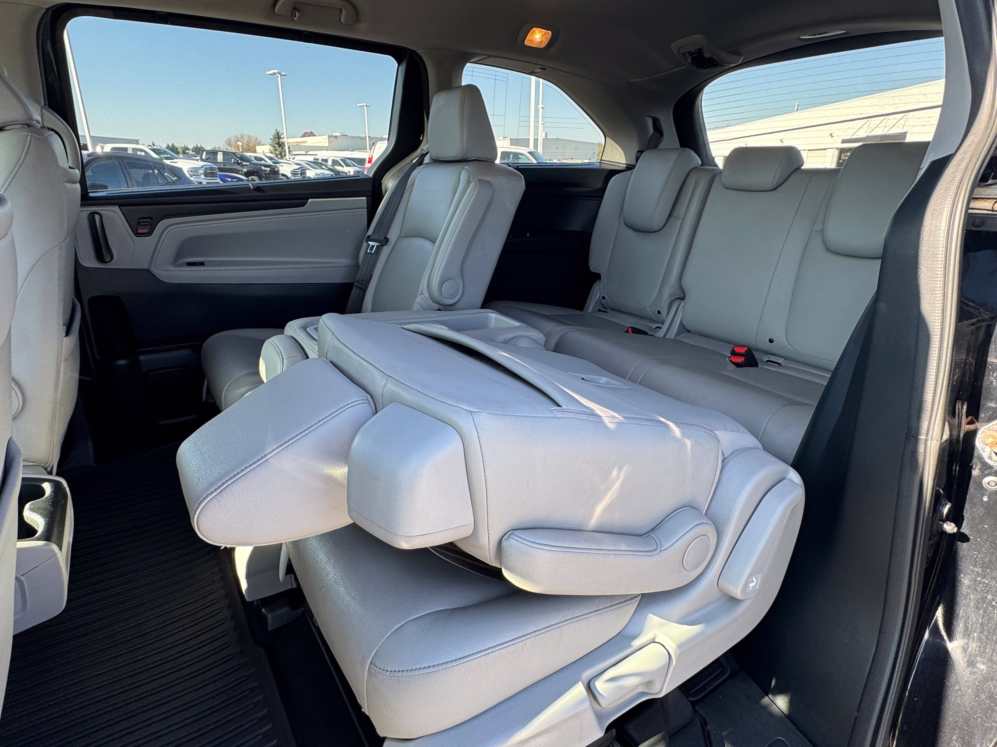 Used 2022 Honda Odyssey Touring image 13