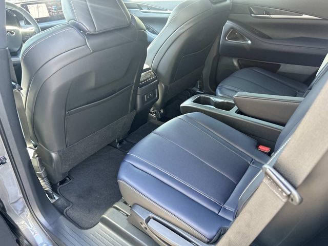 Certified 2026 INFINITI QX60 Sport w/ Dark Cargo Package AWD/4WD image 17