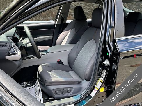 Used 2018 Toyota Camry LE w/ Protection Package (Q2) FWD image 22