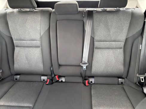 Used 2025 Nissan Rogue SV AWD/4WD image 40