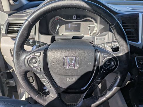Used 2016 Honda Pilot Elite image 17