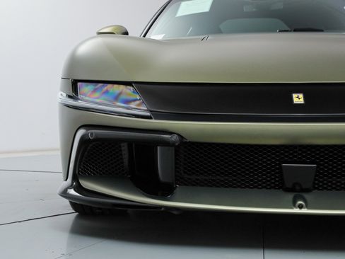 Certified 2025 Ferrari 12Cilindri image 13