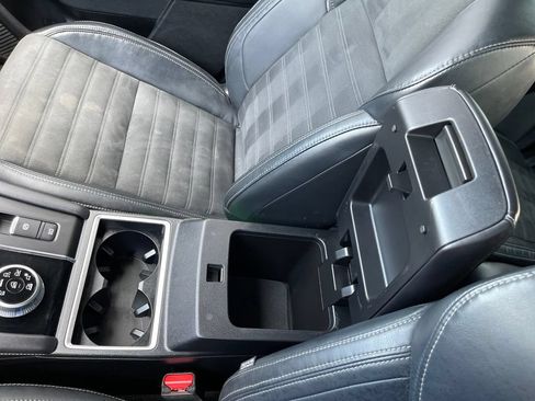 Used 2023 Mitsubishi Outlander SE AWD/4WD image 18