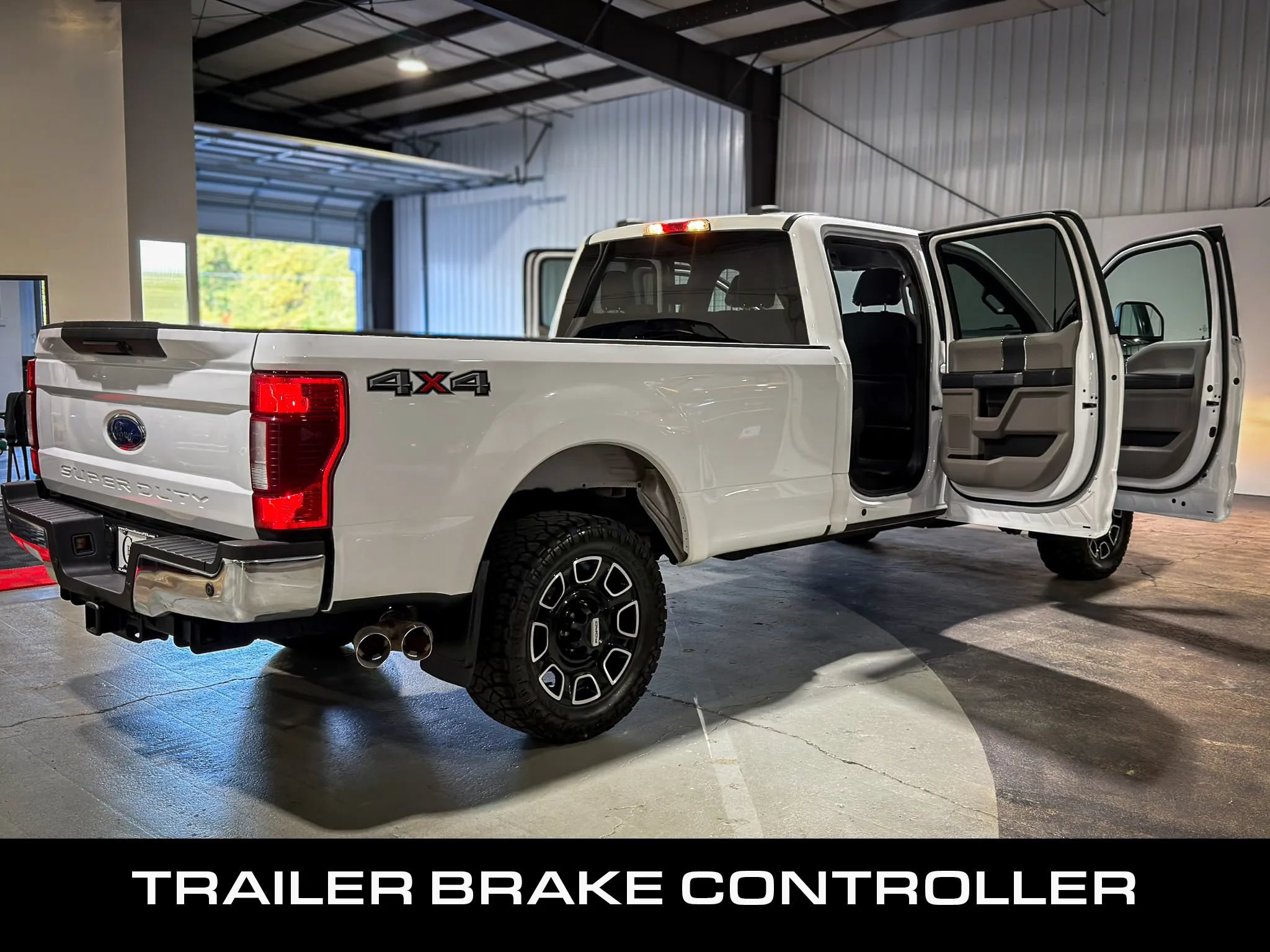 Used 2022 Ford F350 XLT w/ XLT Value Package AWD/4WD image 33