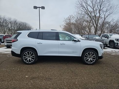 New 2026 GMC Acadia Denali Ultimate w/ LPO, Floor Liner Package image 4