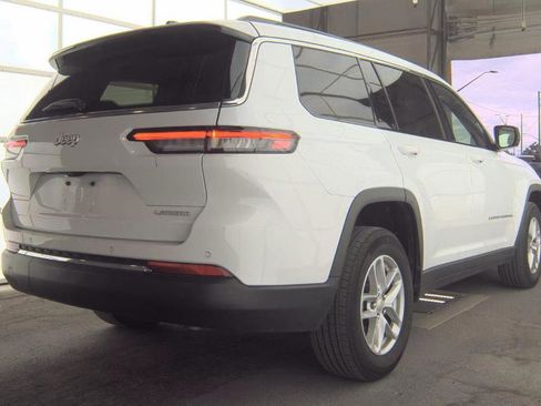 Used 2024 Jeep Grand Cherokee L Laredo image 2