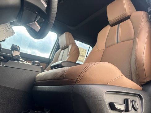 New 2025 Toyota 4Runner Limited image 10