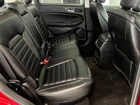 Used 2019 Ford Edge SEL w/ Equipment Group 201A AWD/4WD image 29