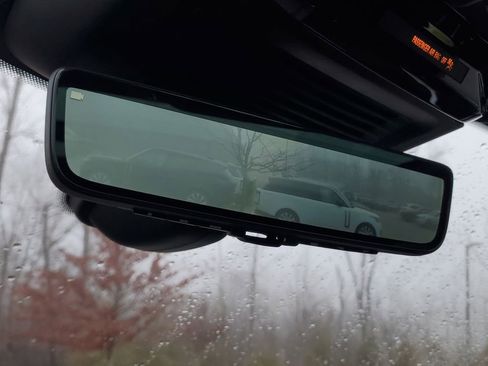 New 2026 Land Rover Range Rover Long Wheelbase SE image 19