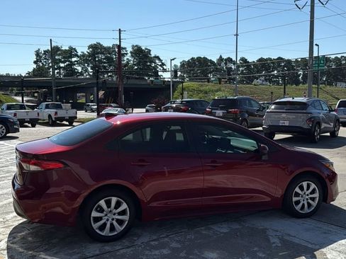 Used 2024 Toyota Corolla LE image 6