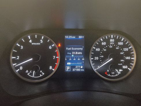 Used 2024 Nissan Sentra S FWD image 23