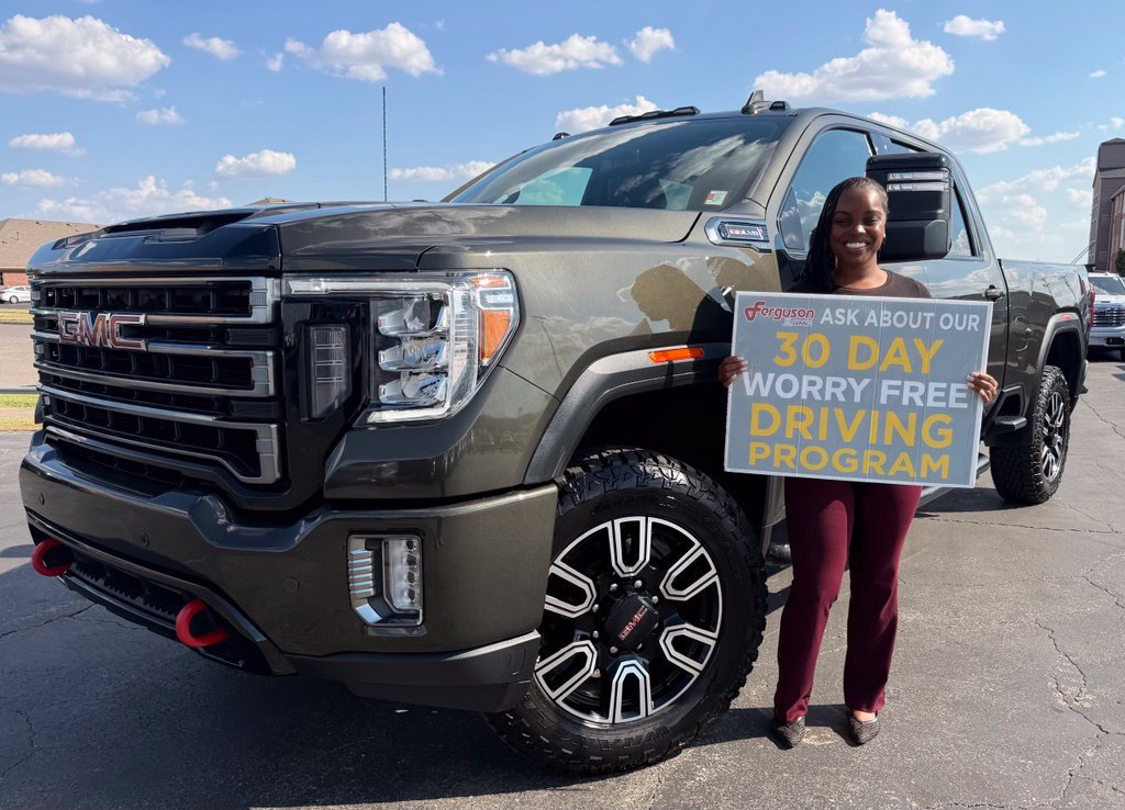 Used 2022 GMC Sierra 2500 AT4 w/ Driver Alert Package I AWD/4WD image 1