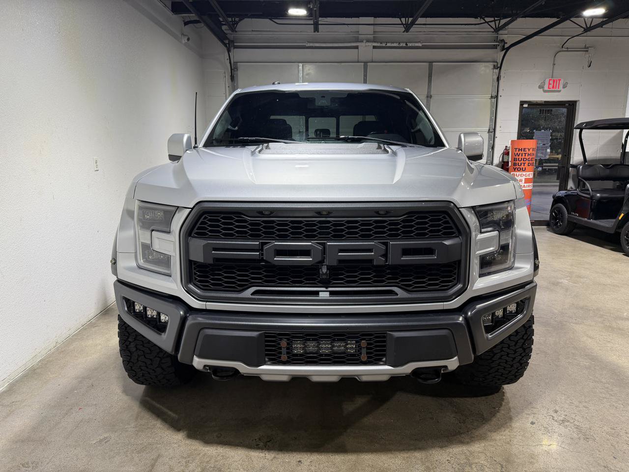 Used 2018 Ford F150 Raptor w/ Equipment Group 802A Luxury AWD/4WD image 4
