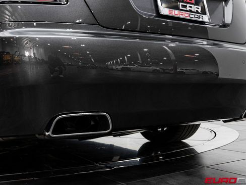 Used 2019 Rolls-Royce Dawn image 20