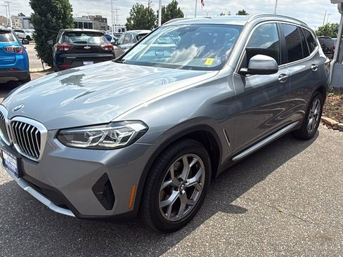Used 2024 BMW X3 xDrive30i image 3