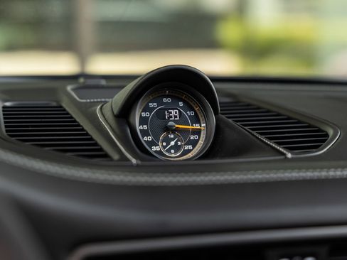Certified 2018 Porsche 911 GT3 RWD image 39