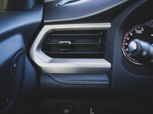 Used 2019 GMC Acadia Denali w/ Technology Package image 16