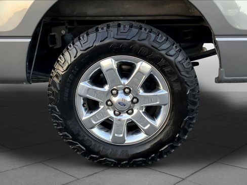 Used 2013 Ford F150 XLT w/ XLT Chrome Pkg image 11