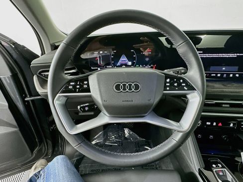 Used 2025 Audi Q5 Premium Plus w/ Premium Plus AWD/4WD image 10