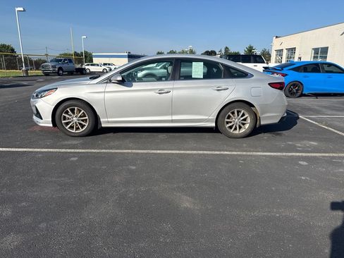Used 2019 Hyundai Sonata SE FWD image 3