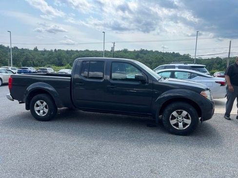 Used 2012 Nissan Frontier SV AWD/4WD image 2