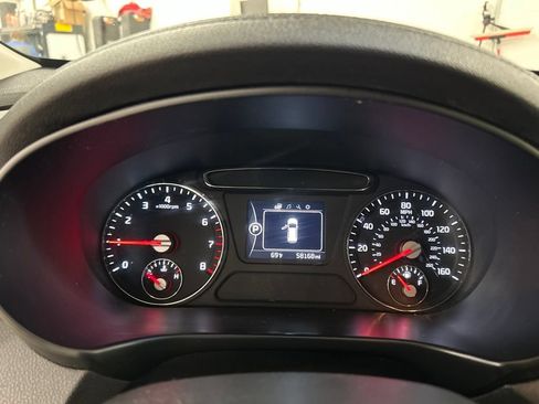 Used 2018 Kia Sorento AWD image 16