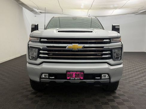 Used 2023 Chevrolet Silverado 2500 High Country w/ Z71 Off-Road Package image 6
