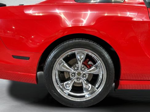 Used 2013 Ford Mustang GT RWD image 35