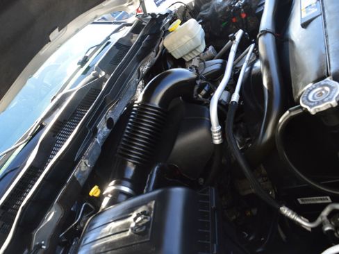 Used 2017 RAM 2500 SLT image 35