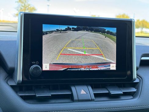 Used 2023 Toyota RAV4 XLE image 20