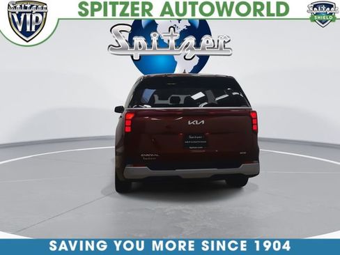 Certified 2025 Kia Carnival LXS FWD image 2
