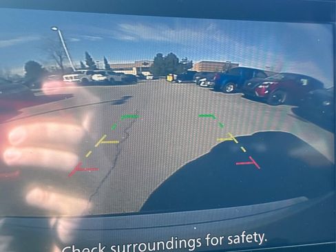 Used 2023 Nissan Rogue SV image 31