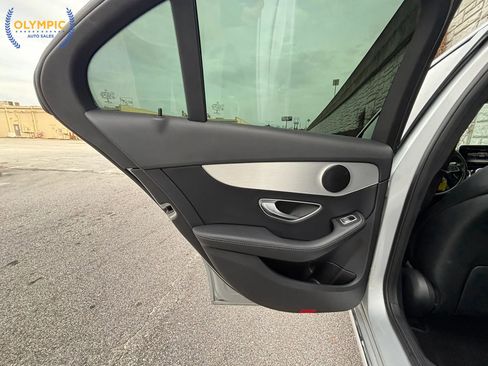 Used 2018 Mercedes-Benz C 300 4MATIC Sedan image 41