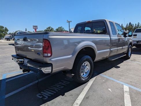 Used 2002 Ford F250 XLT image 5