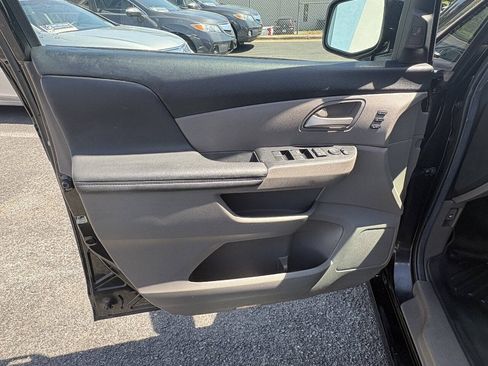 Used 2013 Honda Odyssey Touring image 9