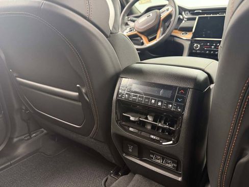 New 2025 Jeep Grand Cherokee L Summit image 22