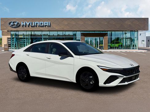 New 2026 Hyundai Elantra SEL Sport FWD image 10