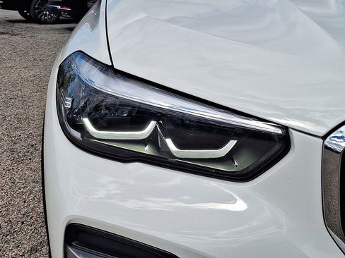 Used 2022 BMW X5 xDrive40i w/ Premium Package image 12