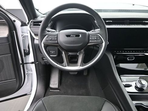 New 2026 Jeep Grand Cherokee Laredo image 27