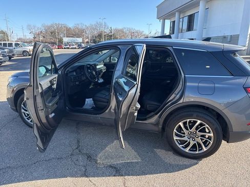 Used 2022 Lincoln Corsair AWD w/ Equipment Group 101A image 4