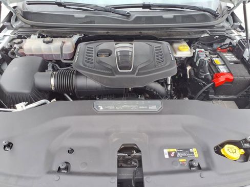 Used 2024 Jeep Grand Wagoneer Series III w/ Rear Seat Video Group 1 image 38