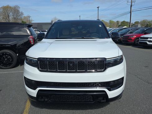 Used 2024 Jeep Grand Wagoneer Series III w/ Rear Seat Video Group 1 image 2