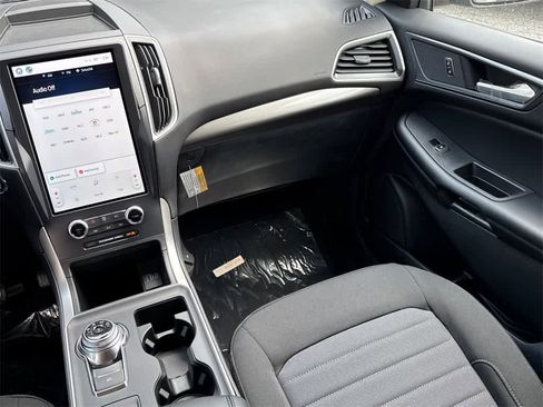 New 2024 Ford Edge SE image 20