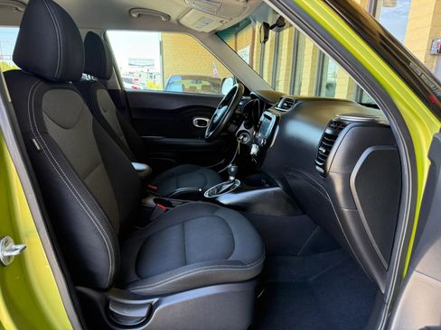 Used 2018 Kia Soul + FWD image 24