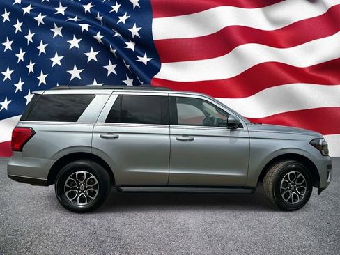 Certified 2024 Ford Expedition XLT AWD/4WD image 6