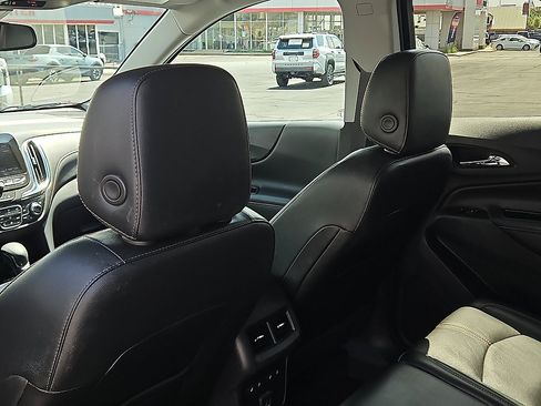 Used 2023 Chevrolet Equinox Premier FWD image 11