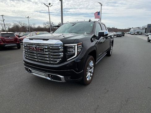 New 2025 GMC Sierra 1500 Denali w/ Denali Reserve Package AWD/4WD image 3